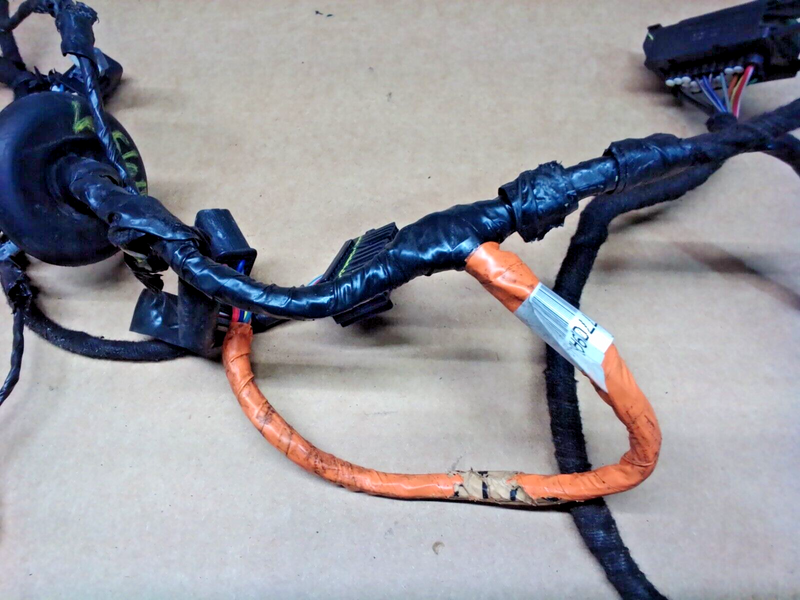 Load image into Gallery viewer, 05-13  C6 Corvette OEM Left Driver Side Door Wire Harness LH 15777009AB 3176-41
