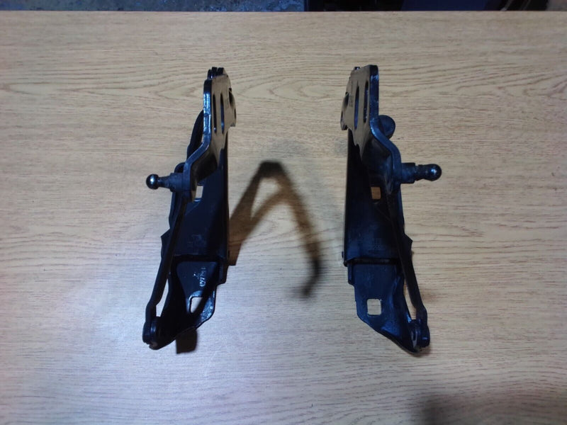 Load image into Gallery viewer, 97-04 Chevy Corvette C5 Hood Hinges Pair Left &amp; Right LH RH set 3658-8
