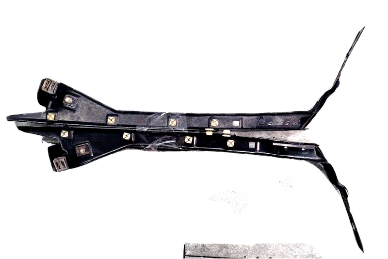 Load image into Gallery viewer, 91-96 C4 Corvette C4 Front Bumper Reinforcement Side Light Brackets Set 7161-B3
