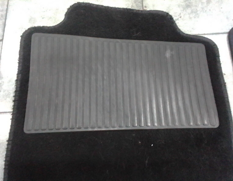 Load image into Gallery viewer, 97-04 Corvette C5 OEM Floor Mat Carpeting RH LH set right left Black 3650-e2
