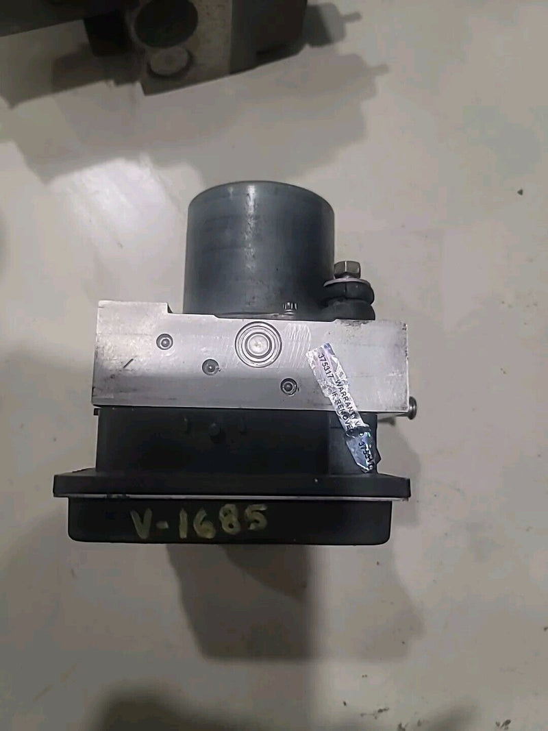 Load image into Gallery viewer, 2011 Corvette ABS Brake Module OEM GM 20844012 EBCM  1100-F
