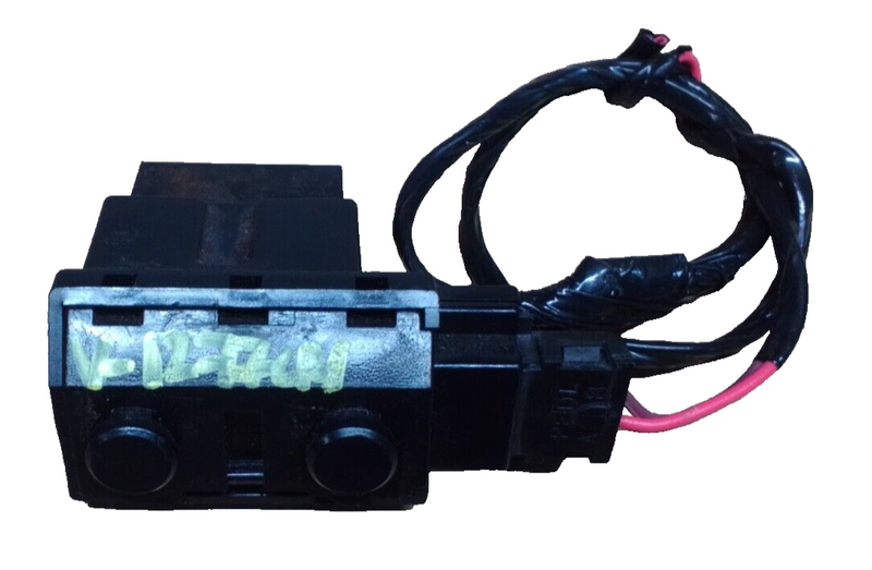 Load image into Gallery viewer, 97-07 C5 C6 corvette Genuine GM Clutch Pedal Position Switch 14094368 3998-25
