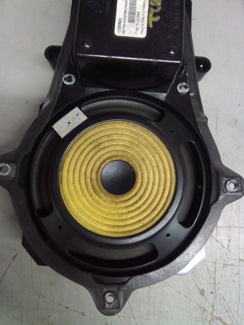 Load image into Gallery viewer, 97-04 Chevy Corvette C5 BOSE Right or Left Assembly Front Door Speaker 2692-65
