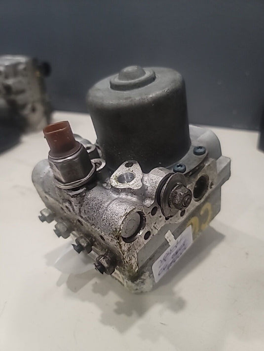 05-08 Corvette C6 ABS EBCM Pump Module Assembly USED 15141446 (2854-F)