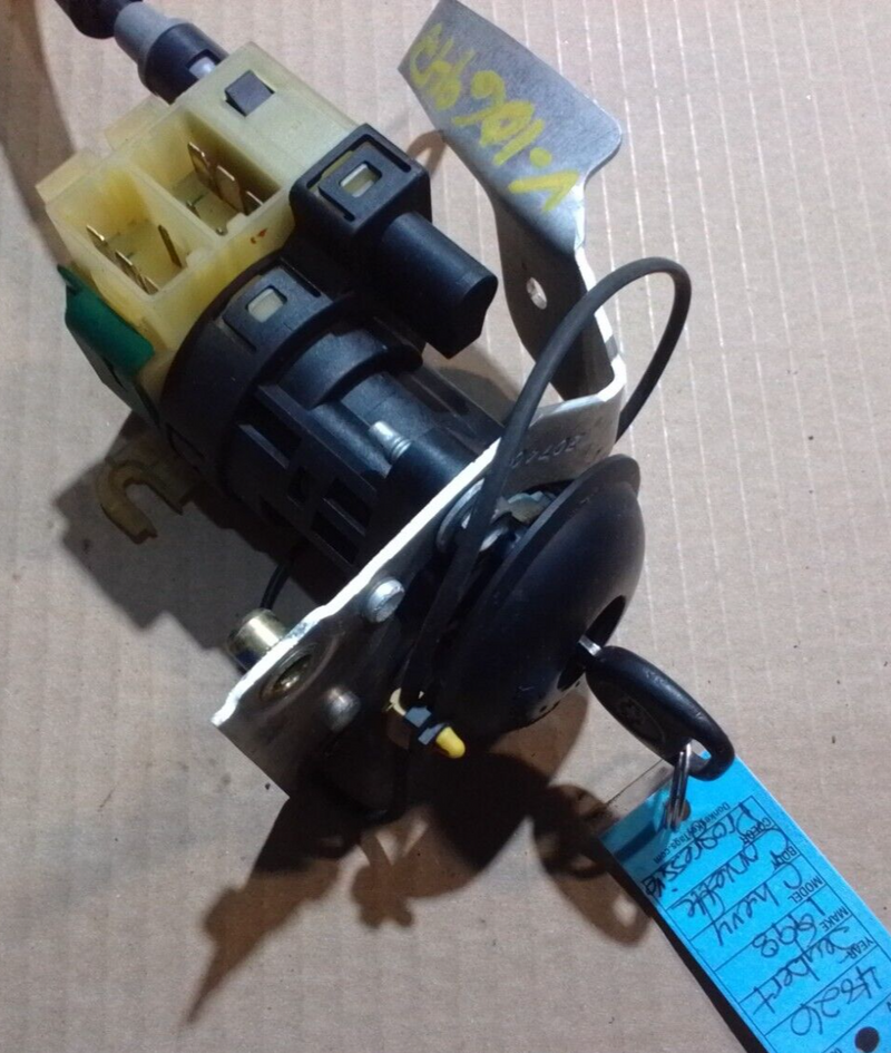 Cargue la imagen en el visor de la galería, 97-04 Chevy Corvette C5 OEM Ignition Switch with Key 2745-6
