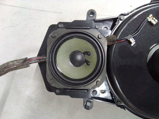 97-04 Chevy Corvette C5 BOSE Right or Left Assembly Front Door Speaker 2692-65