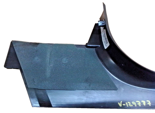 05-13 Corvette C6 Driver side Sill Kick Panel Retainer LH Left 3646-Q2