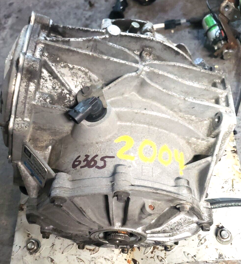 Load image into Gallery viewer, 97-04 CORVETTE C5 Rear Differential 2.73 ratio with third Rib 12554837 (6365-s)
