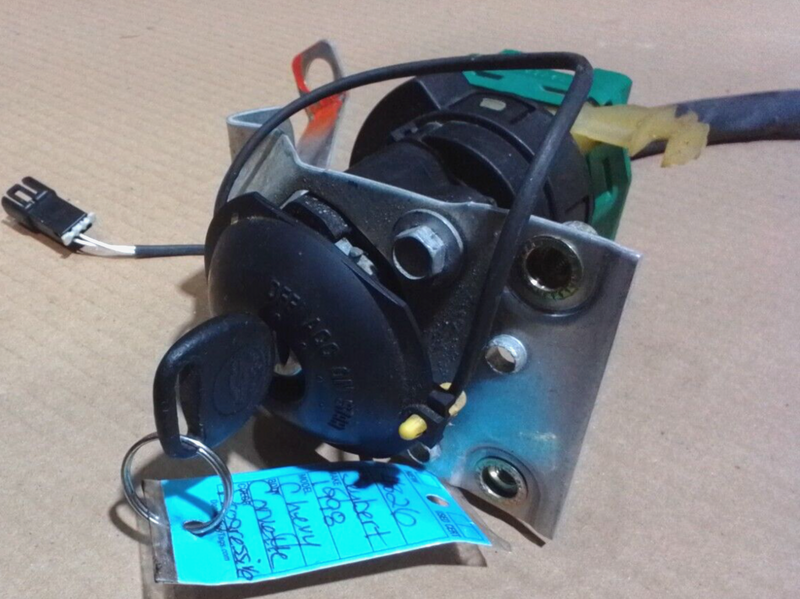 Cargue la imagen en el visor de la galería, 97-04 Chevy Corvette C5 OEM Ignition Switch with Key 2745-6
