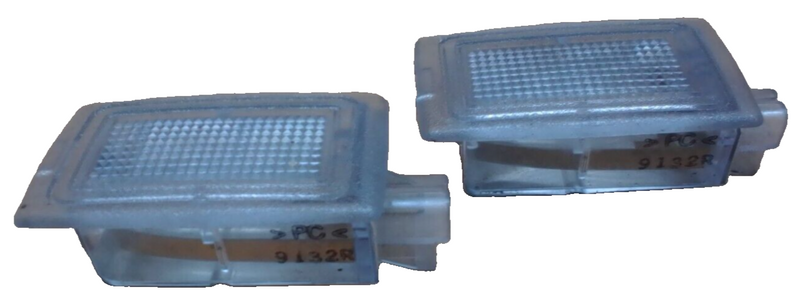 Load image into Gallery viewer, 05-13 corvette c6 Rear cargo compartment lights set Pair RH LH 3290-51
