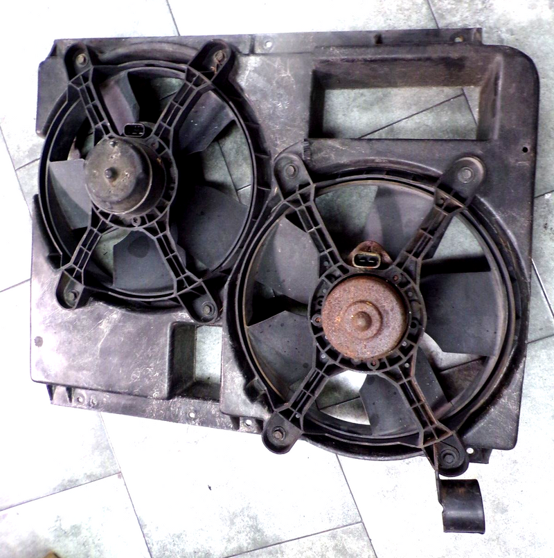 Cargue la imagen en el visor de la galería, 90-96 Corvette C4 Radiator Cooling Fan and housing 6706-S
