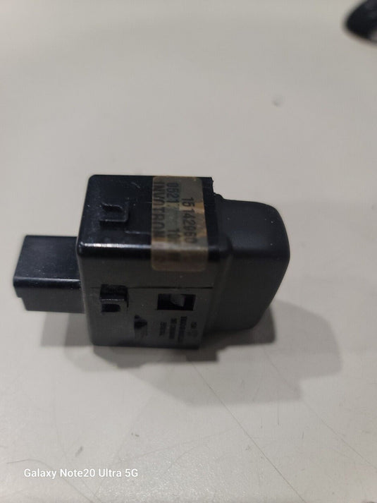 05-13 Corvette C6 Hazard Warning Switch 15142960 (3628-50)