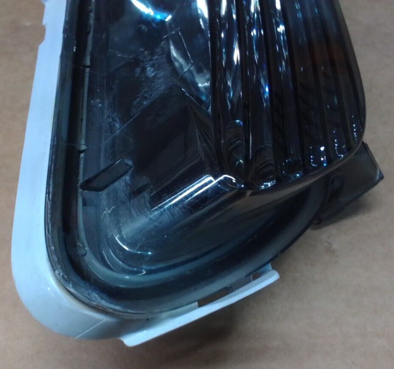 Load image into Gallery viewer, 05-13 Corvette C6 Back Up Lamp Reverse Light Lamp Pair SET RH LH L R 3134-P4
