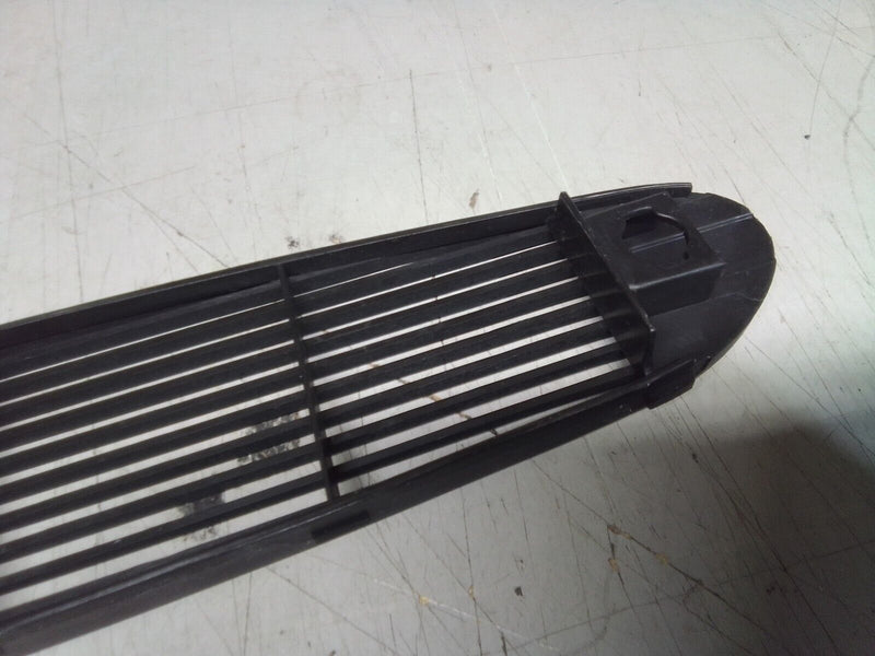 Load image into Gallery viewer, 97-04 Corvette C5 OEM Upper Dash Vent Defroster Grill 2676-14
