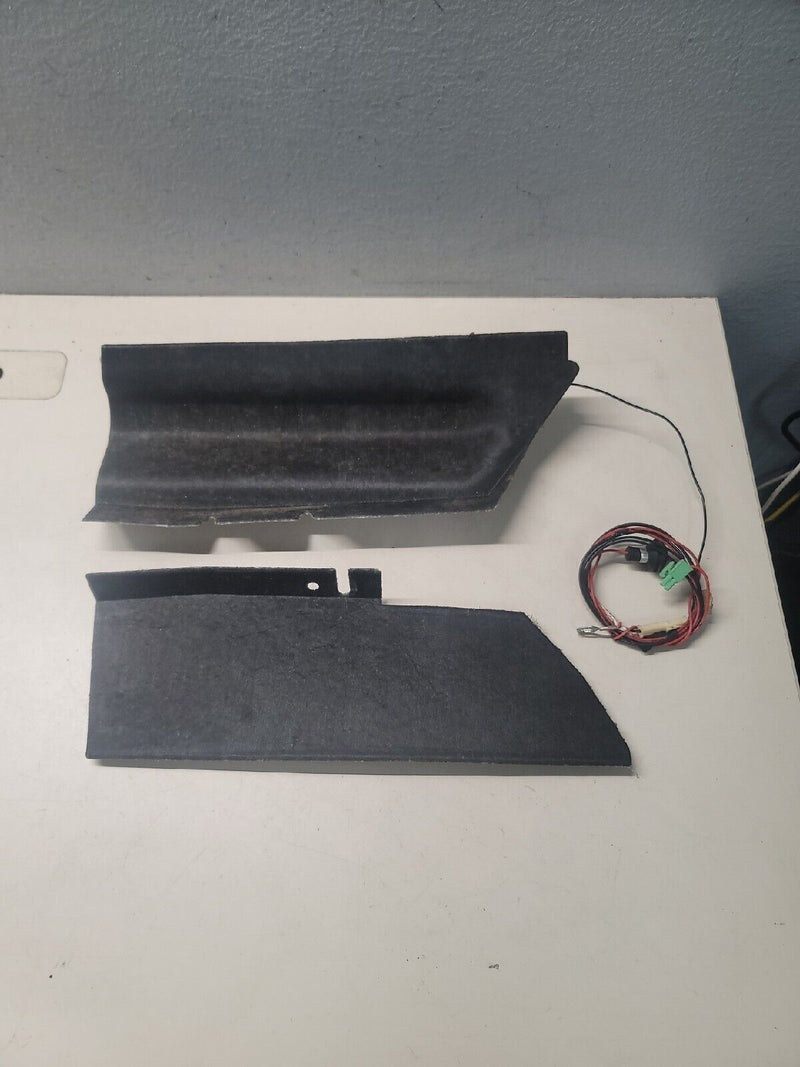 Cargue la imagen en el visor de la galería, 05-13 Corvette C6 Rear Right and Left Side Compartment Panels Insulator 9369-44
