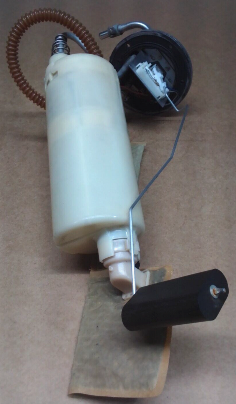 Load image into Gallery viewer, 97-99 corvette c5 fuel tank pump assembly GM 10404448   2761-A2
