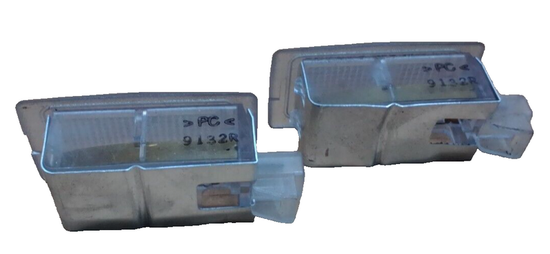 Load image into Gallery viewer, 05-13 corvette c6 Rear cargo compartment lights set Pair RH LH 3290-51
