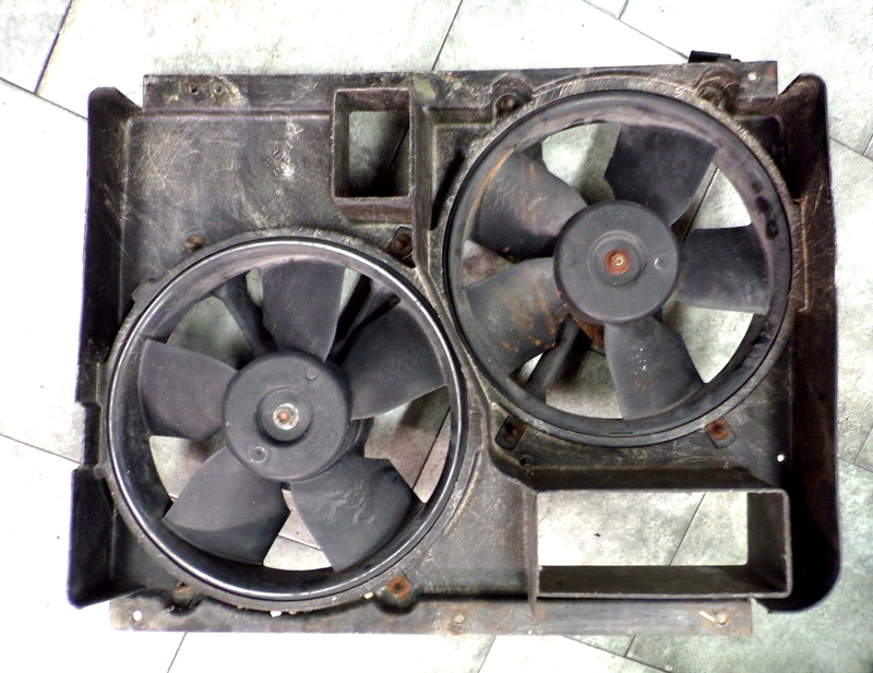 Cargue la imagen en el visor de la galería, 90-96 Corvette C4 Radiator Cooling Fan and housing 6706-S
