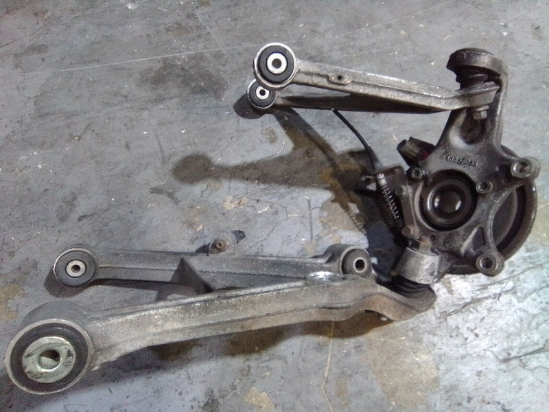 Cargue la imagen en el visor de la galería, 97-04 Corvette C5 Rear Left LH driver side Suspension Assembly 2642-S
