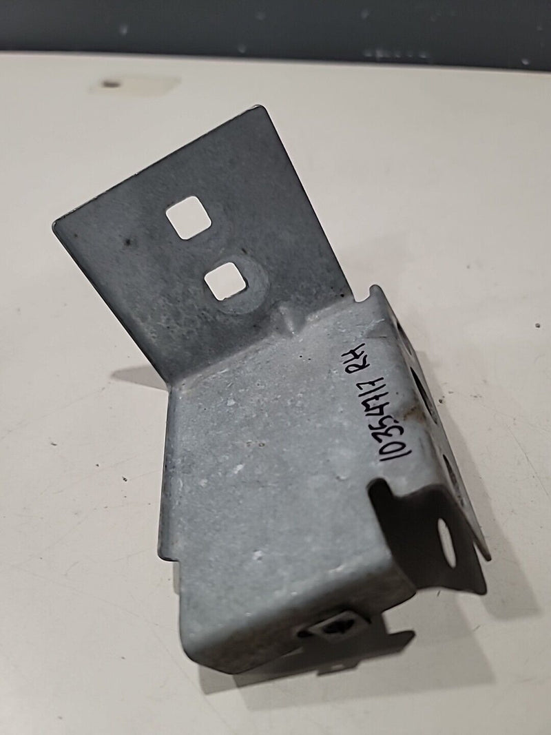 Load image into Gallery viewer, 05-13 Corvette C6  Rear Quarter Panel to Tub Mounting Brackets SET  3063-40
