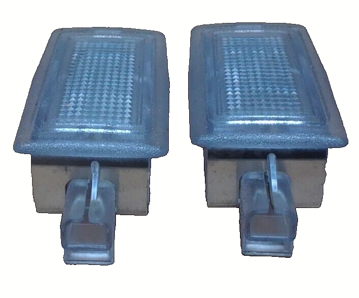 Load image into Gallery viewer, 05-13 corvette c6 Rear cargo compartment lights set Pair RH LH 3290-51
