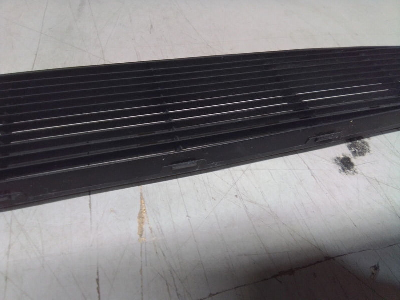 Load image into Gallery viewer, 97-04 Corvette C5 OEM Upper Dash Vent Defroster Grill 2676-14
