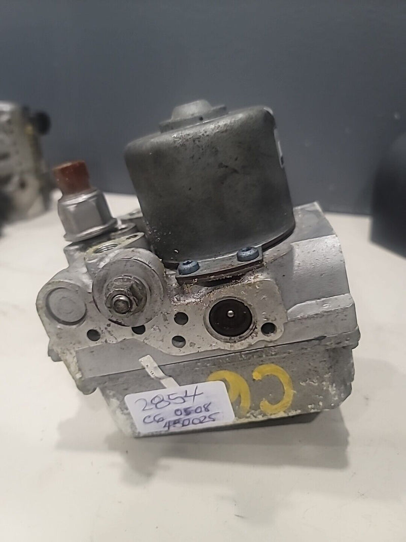 Load image into Gallery viewer, 05-08 Corvette C6 ABS EBCM Pump Module Assembly USED 15141446 (2854-F)
