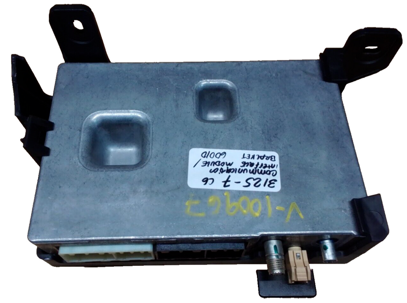 Load image into Gallery viewer, 09-10 corvette C6 Communication Interface Module Assembly w/ bracket (3125-7)
