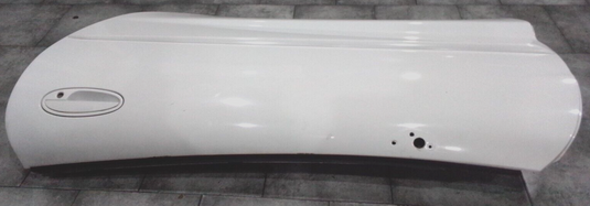 97-04 Corvette C5 OEM Left Driver side Door white 2726-S