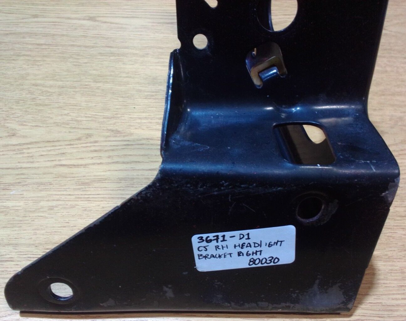 Load image into Gallery viewer, 97-04 Chevy Corvette C5 RH Right Headlight Bracket OEM 16523678 3671-D1
