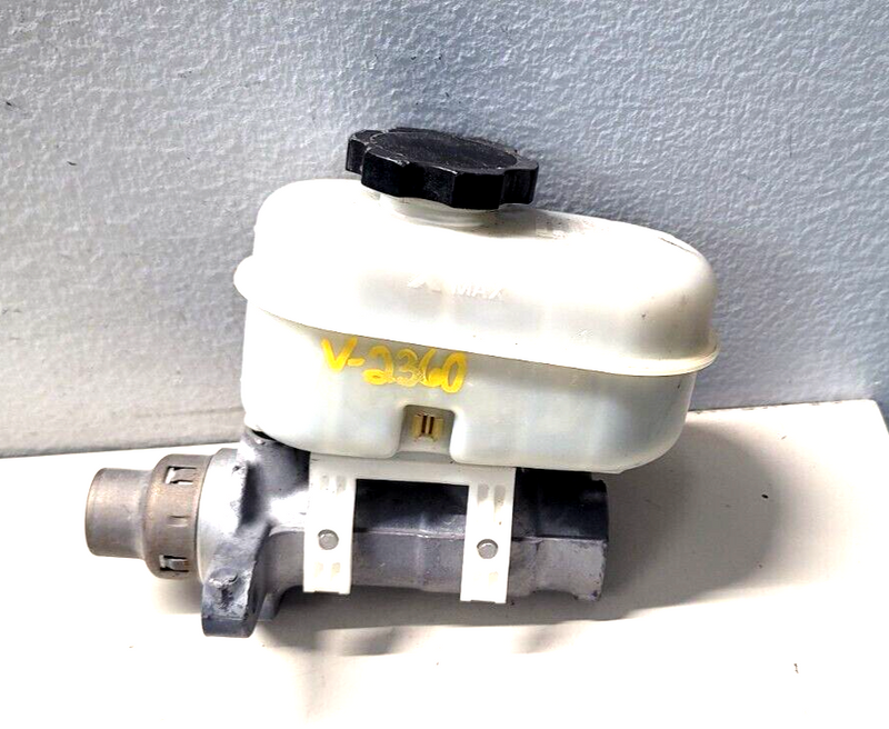 Load image into Gallery viewer, 09-13 Corvette C6 OEM Brake Master Cylinder Used 7367-E1
