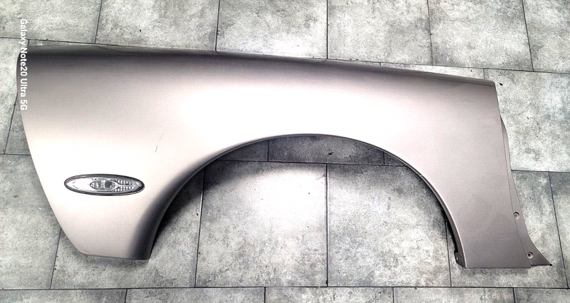 Cargue la imagen en el visor de la galería, 97-04 Corvette C5 OEM Coupe rear quarter panel RH Passenger side Pewter 8598-K3
