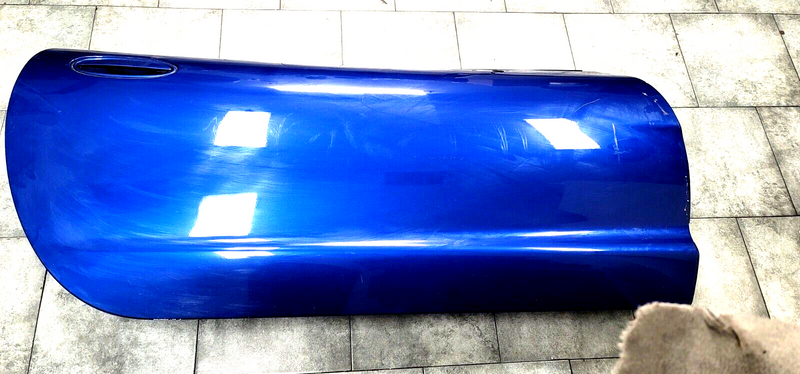 Cargue la imagen en el visor de la galería, 97-04 corvette c5 Passenger Side Door RH blue 6833-S
