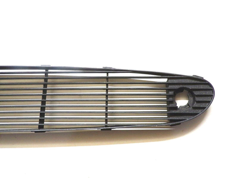 Cargue la imagen en el visor de la galería, 97-04 Corvette C5 OEM Upper Dash Vent Defroster Grill 7371-14
