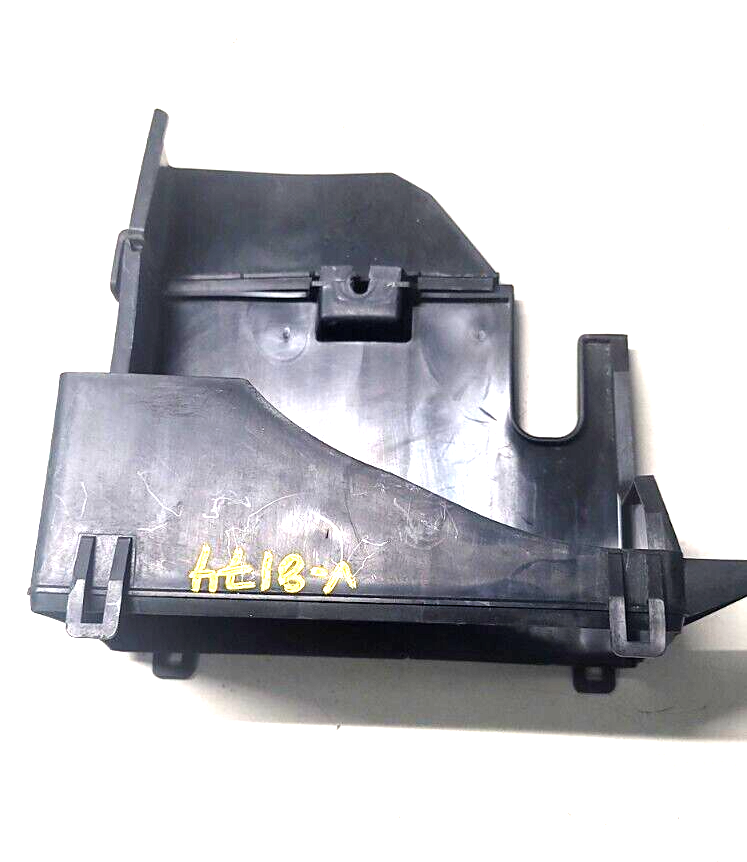 Cargue la imagen en el visor de la galería, 97-04 Corvette C5 Under hood Fuse Box Block Shield Mount Bracket 8255-D2
