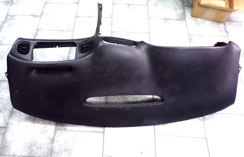 Cargue la imagen en el visor de la galería, 97-04 Corvette OEM Dashboard Dash Panel Black  Dash Board 2732-S
