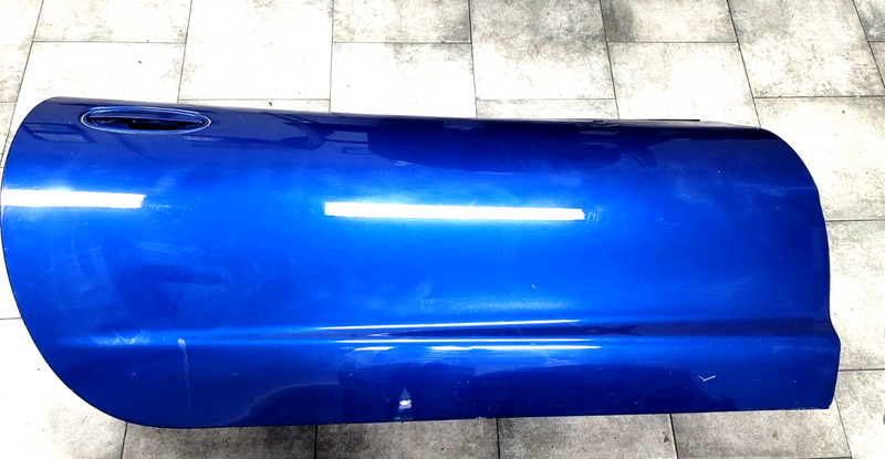 Cargue la imagen en el visor de la galería, 97-04 corvette c5 Passenger Side Door RH Blue 8607-S
