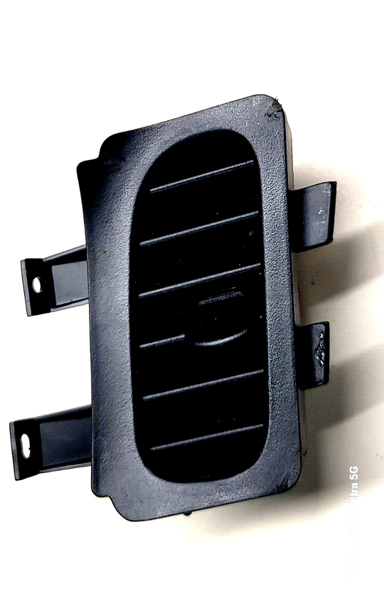 05-07 Corvette Door Panel Defrost Vent Left side 8346-2