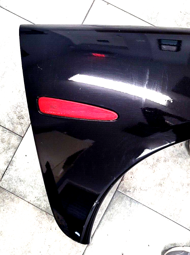 Cargue la imagen en el visor de la galería, 05-13 Corvette C6 Coupe Passenger Side Rear Quarter Panel 7871-S
