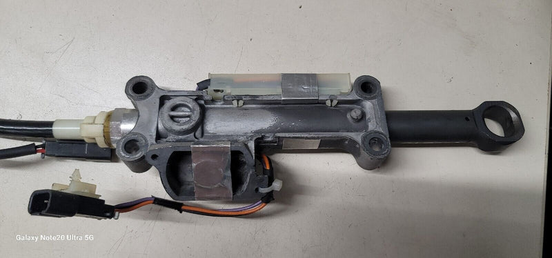 Cargue la imagen en el visor de la galería, 99-04 Corvette C5 Telescopic Steering column Actuator motor (8909-13)
