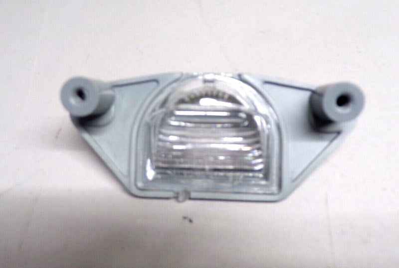 Cargue la imagen en el visor de la galería, 97-04 Corvette C5 Rear Bumper Cover License Plate Light 16519986 (4533-10)
