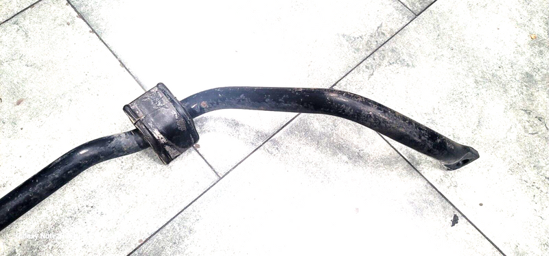 Cargue la imagen en el visor de la galería, 97-04 Corvette C5 OEM Front Sway Bar 23mm  8701-S
