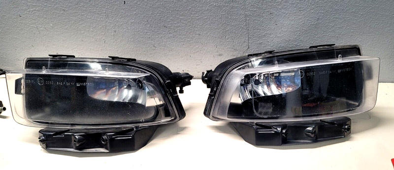 Cargue la imagen en el visor de la galería, 05-13 Corvette C6 Front Fog Lights Foglights Set RH LH  OEM 6956-p4
