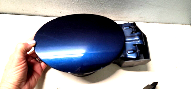 Load image into Gallery viewer, 97-04 Corvette C5 Fuel Gas Filler Door Assembly Dark Blue  7387-E3
