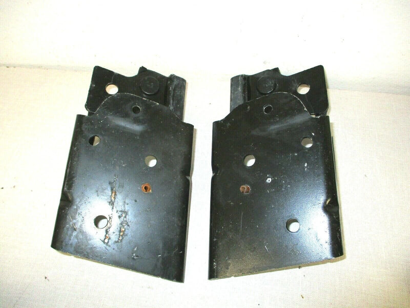 Cargue la imagen en el visor de la galería, 98-04 Corvette C5 Convertible top Mount Bracket LH &amp; RH Set  2168-A3.4
