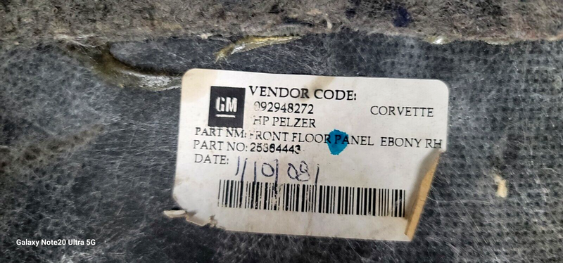 Load image into Gallery viewer, 05-13  C6 Corvette Coupe OEM Front Interior Floor Carpet Carpeting RH LH 8665-G
