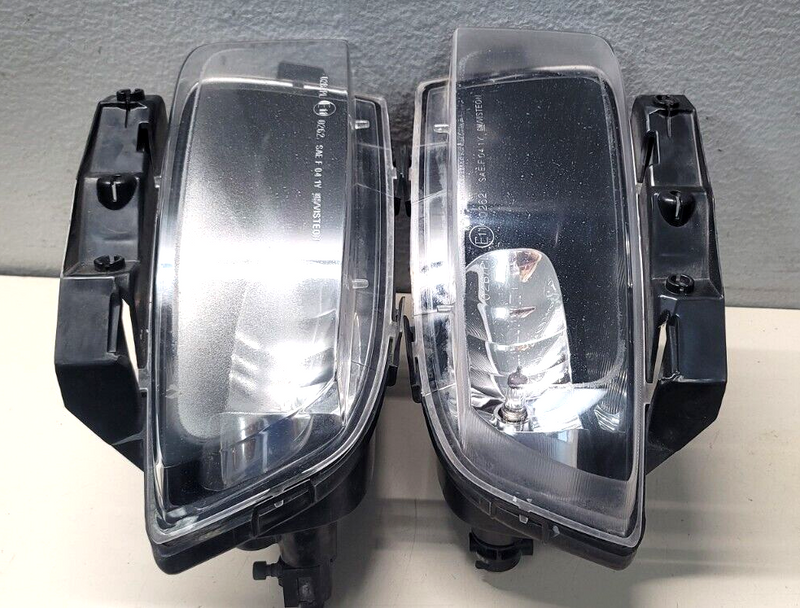 Cargue la imagen en el visor de la galería, 05-13 Corvette C6 Front Fog Lights Foglights Set RH LH  OEM 6956-p4
