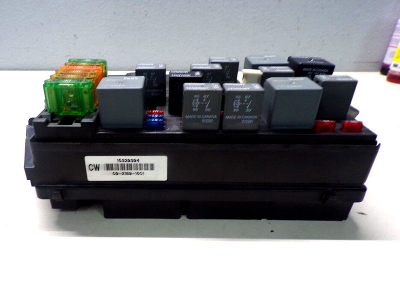 Load image into Gallery viewer, 00-02 C5 Corvette OEM Exterior Fuse Box Block Relay 15329394 (5873-A1.3)
