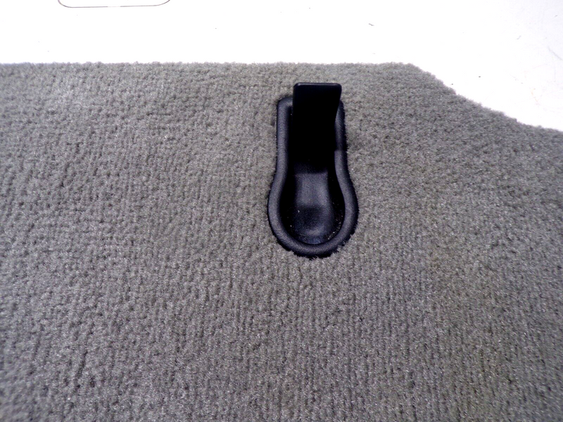 Cargue la imagen en el visor de la galería, 98-04  Corvette C5  Pewter Carpet Cover RH Passenger 10413535 (5673-A2.4)
