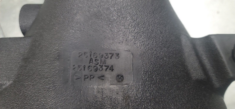 Load image into Gallery viewer, 97-00 Corvette C5 Air Cleaner Intake Bridge Duct with Mass Sensor 7083-h3

